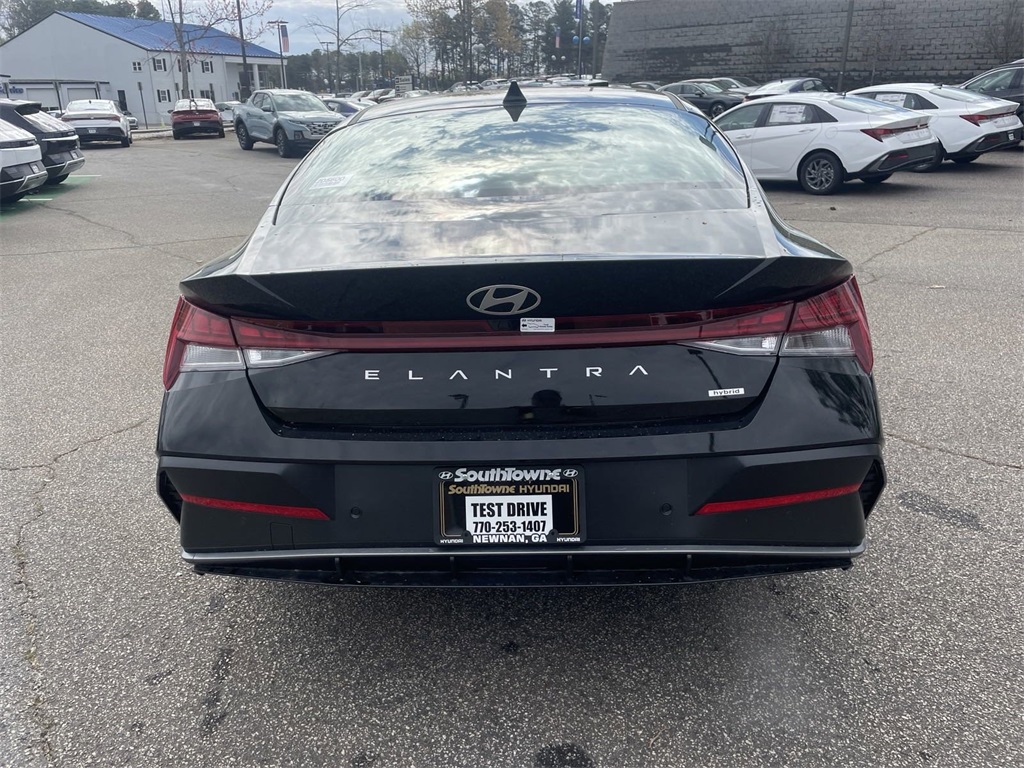 2024 Hyundai Elantra Hybrid Limited 5