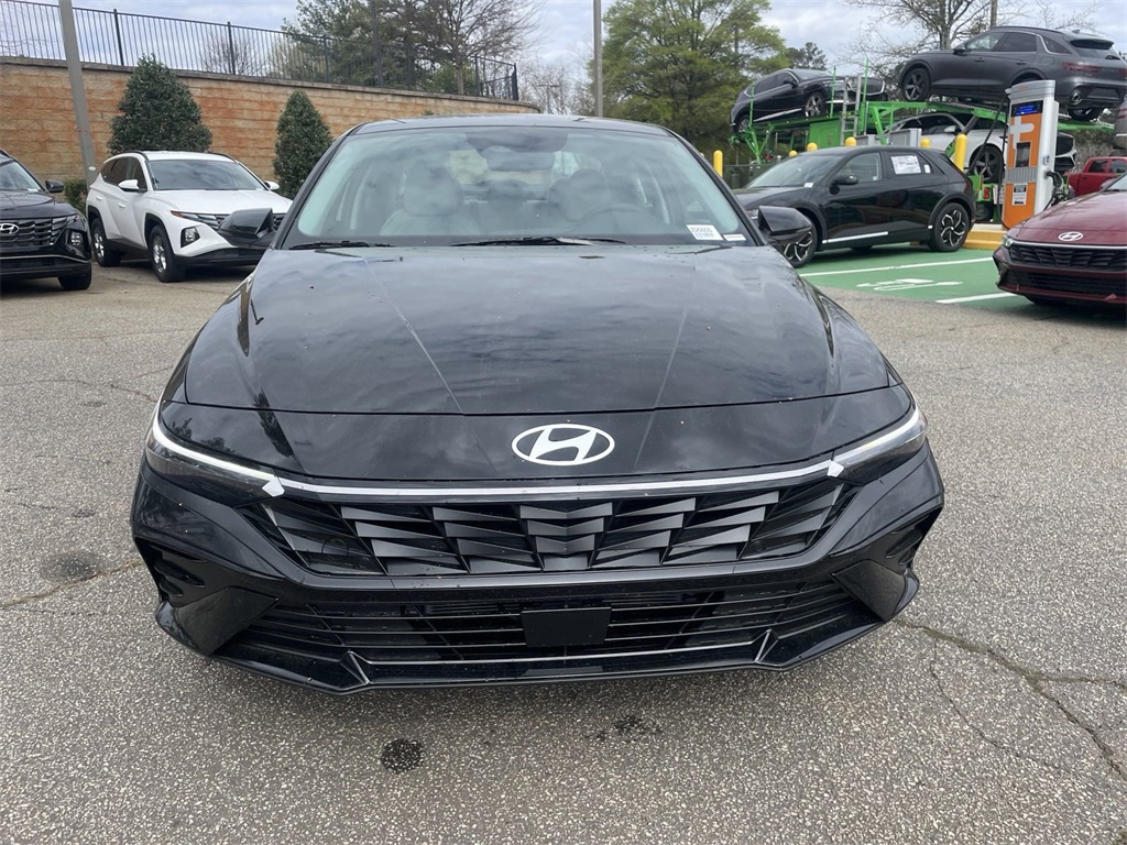 2024 Hyundai Elantra Hybrid Limited 9