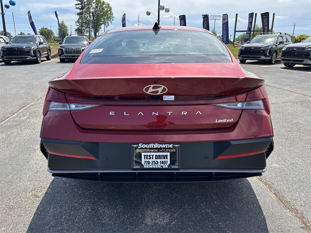 2024 Hyundai Elantra Limited 7