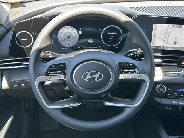 2024 Hyundai Elantra SEL 24