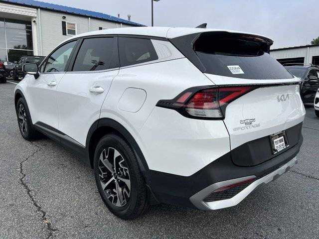 2023 Kia Sportage EX 8