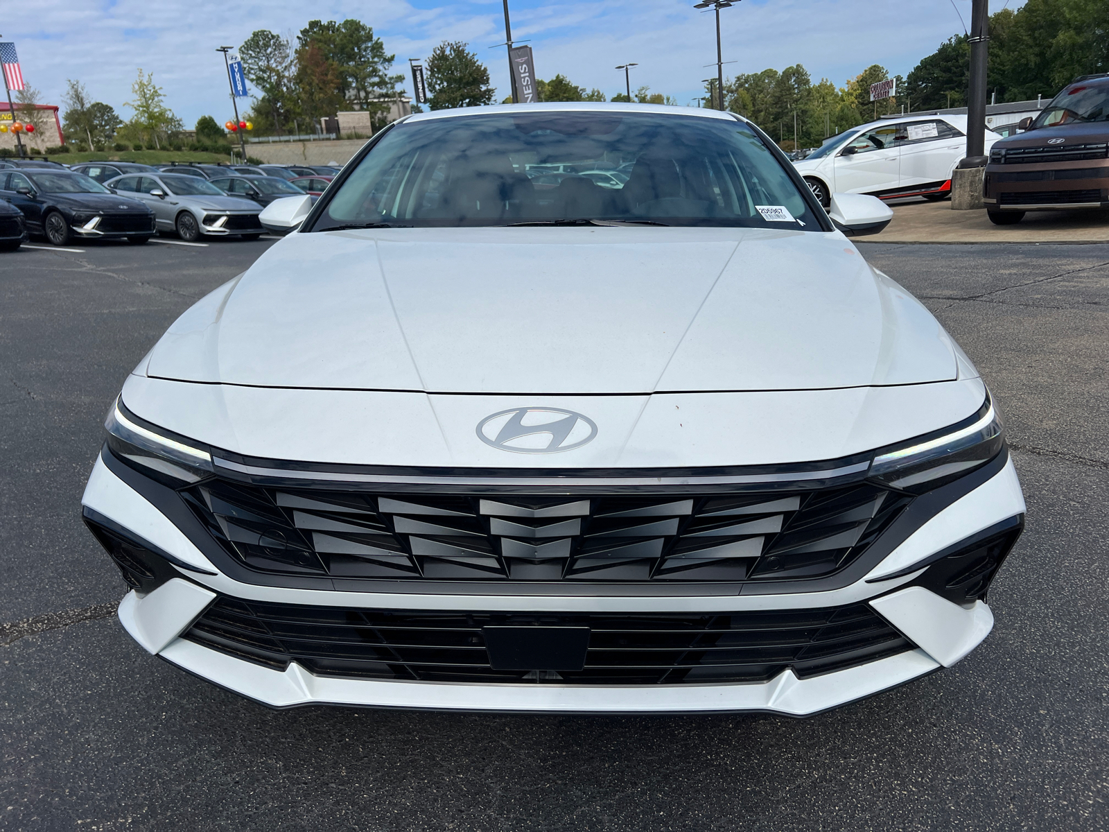 2024 Hyundai ELANTRA SEL 2