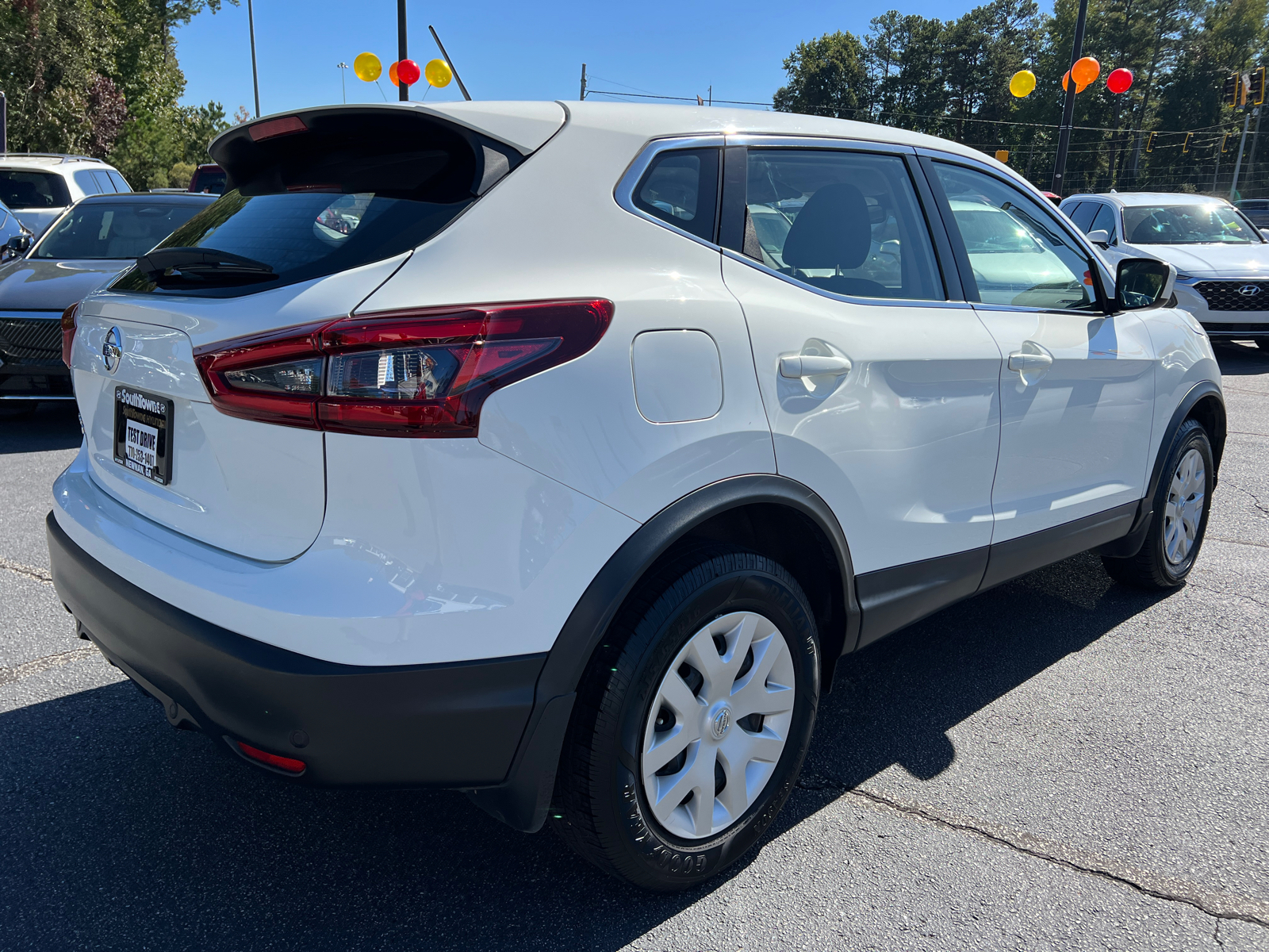 2020 Nissan Rogue Sport S 5