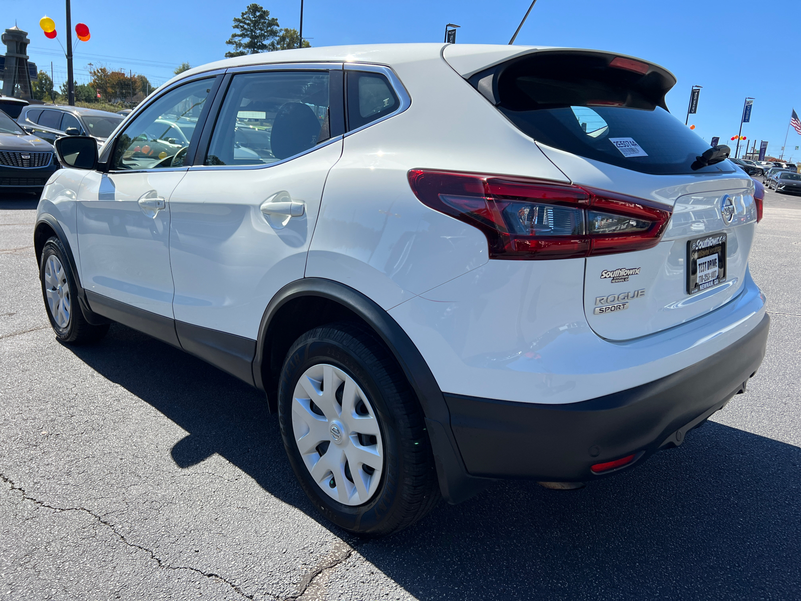 2020 Nissan Rogue Sport S 7