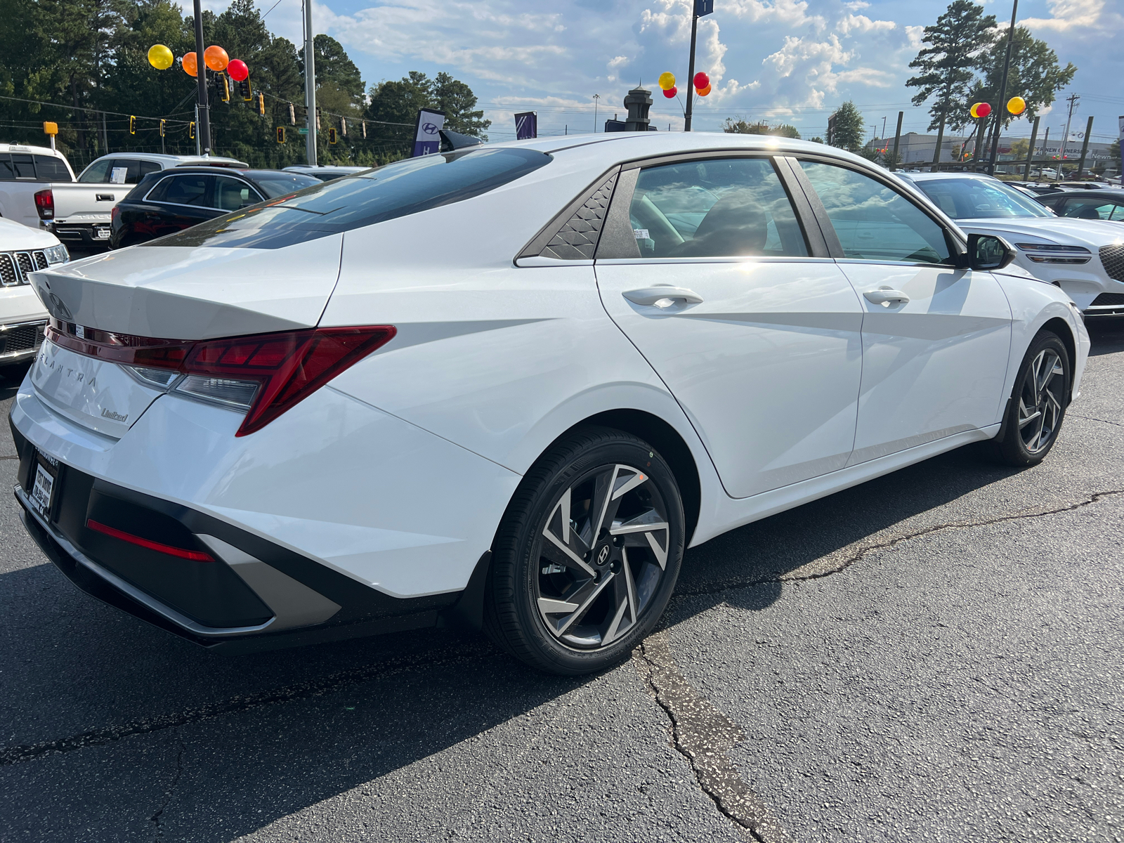 2025 Hyundai Elantra Limited 5