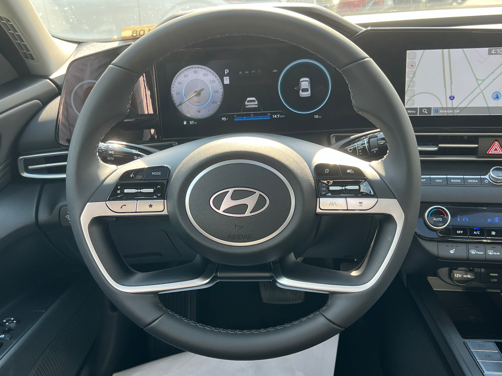 2025 Hyundai Elantra Limited 23