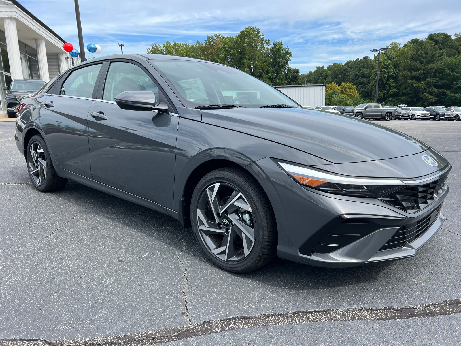 2025 Hyundai Elantra Hybrid Limited 3