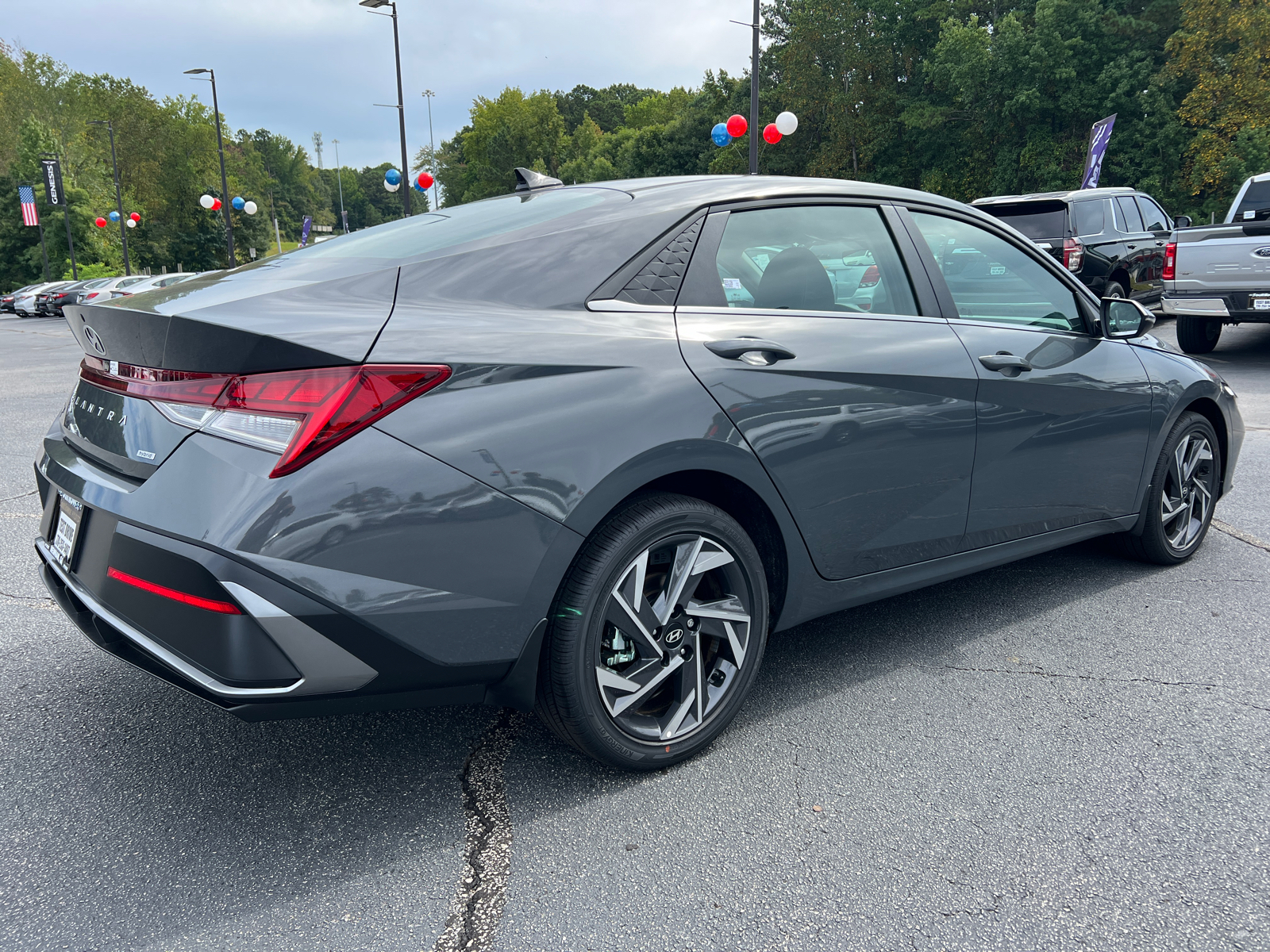 2025 Hyundai Elantra Hybrid Limited 5