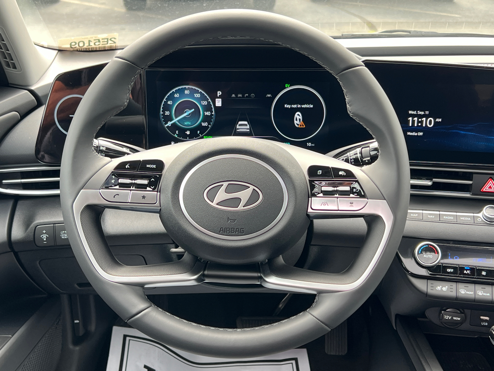 2025 Hyundai Elantra Hybrid Limited 23