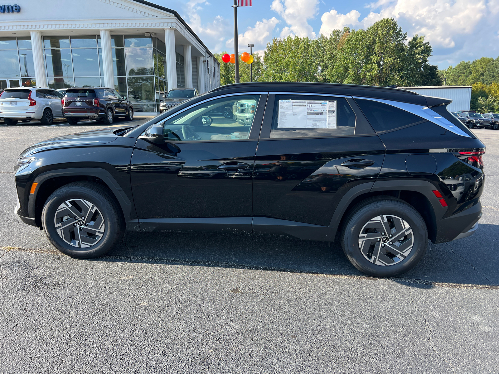 2025 Hyundai Tucson Hybrid Blue 8