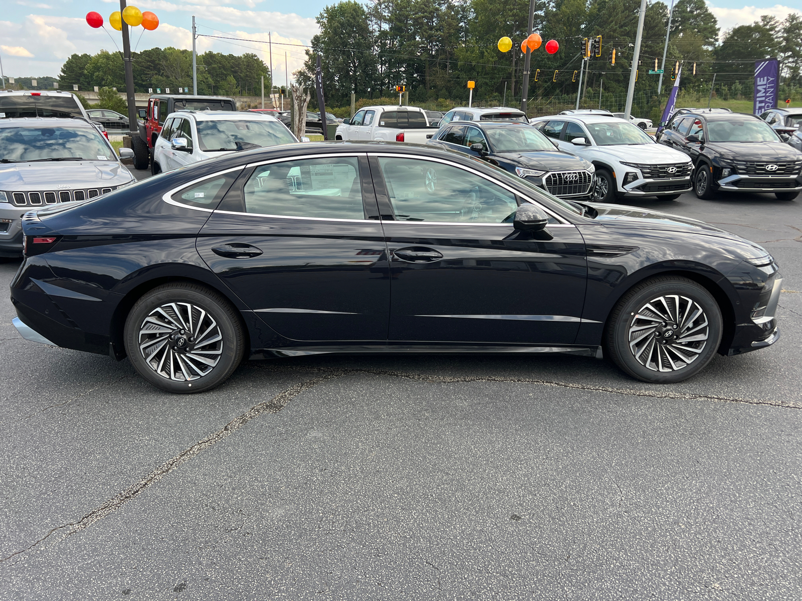 2025 Hyundai Sonata Hybrid Limited 4