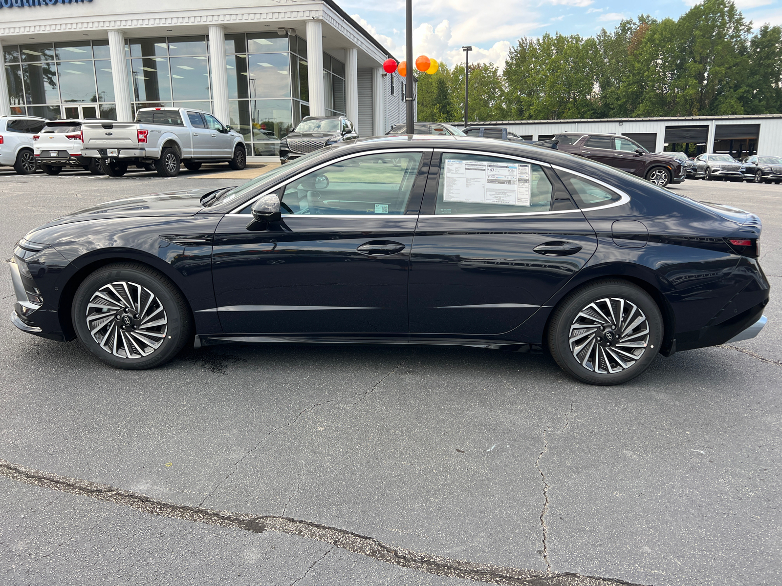 2025 Hyundai Sonata Hybrid Limited 8