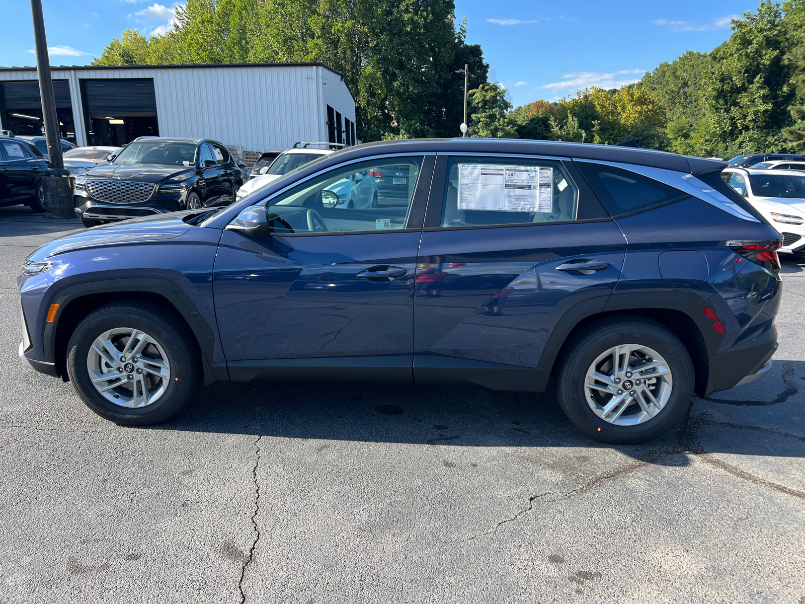 2025 Hyundai Tucson SE 8