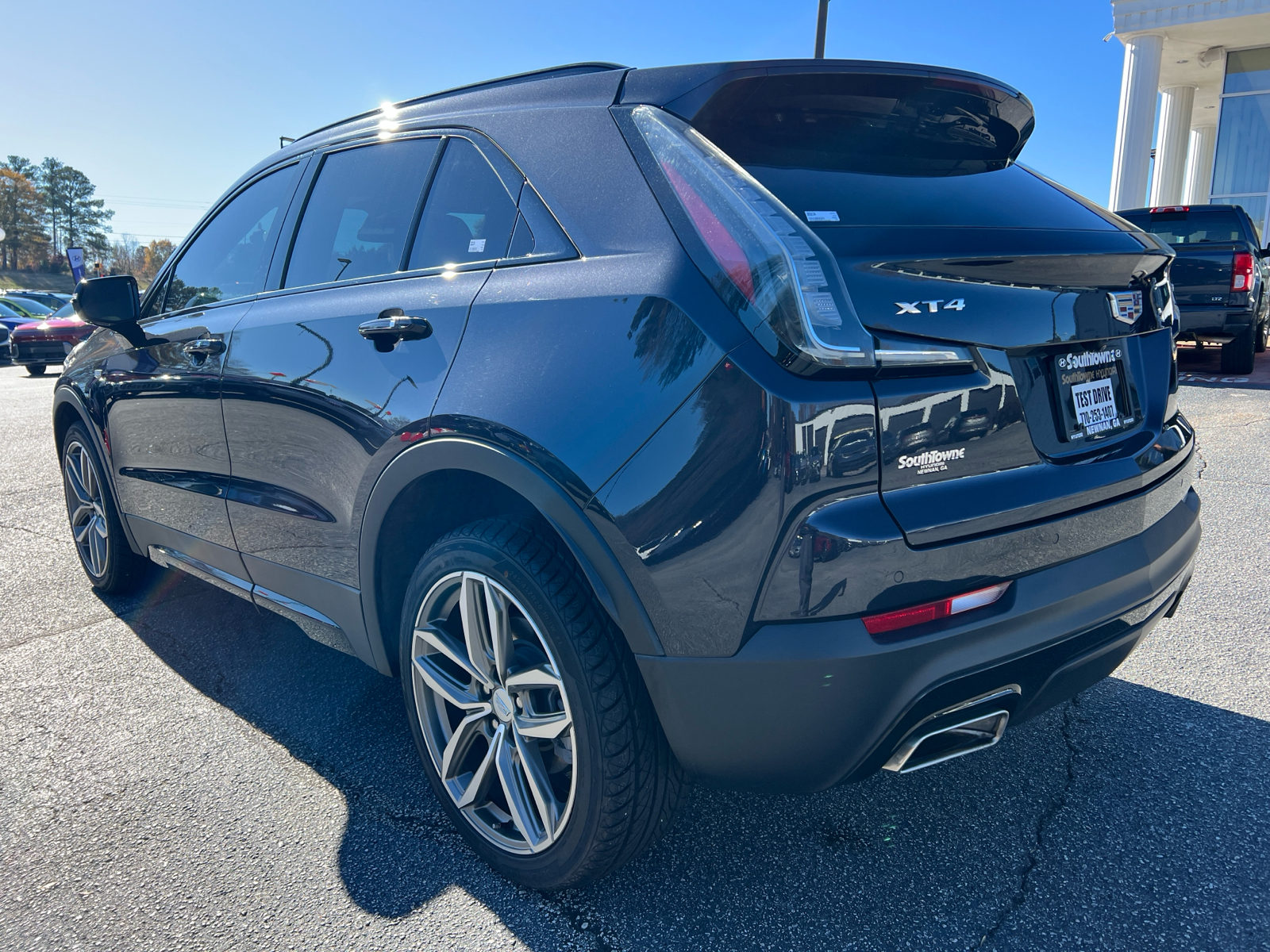 2023 Cadillac XT4 Sport 7