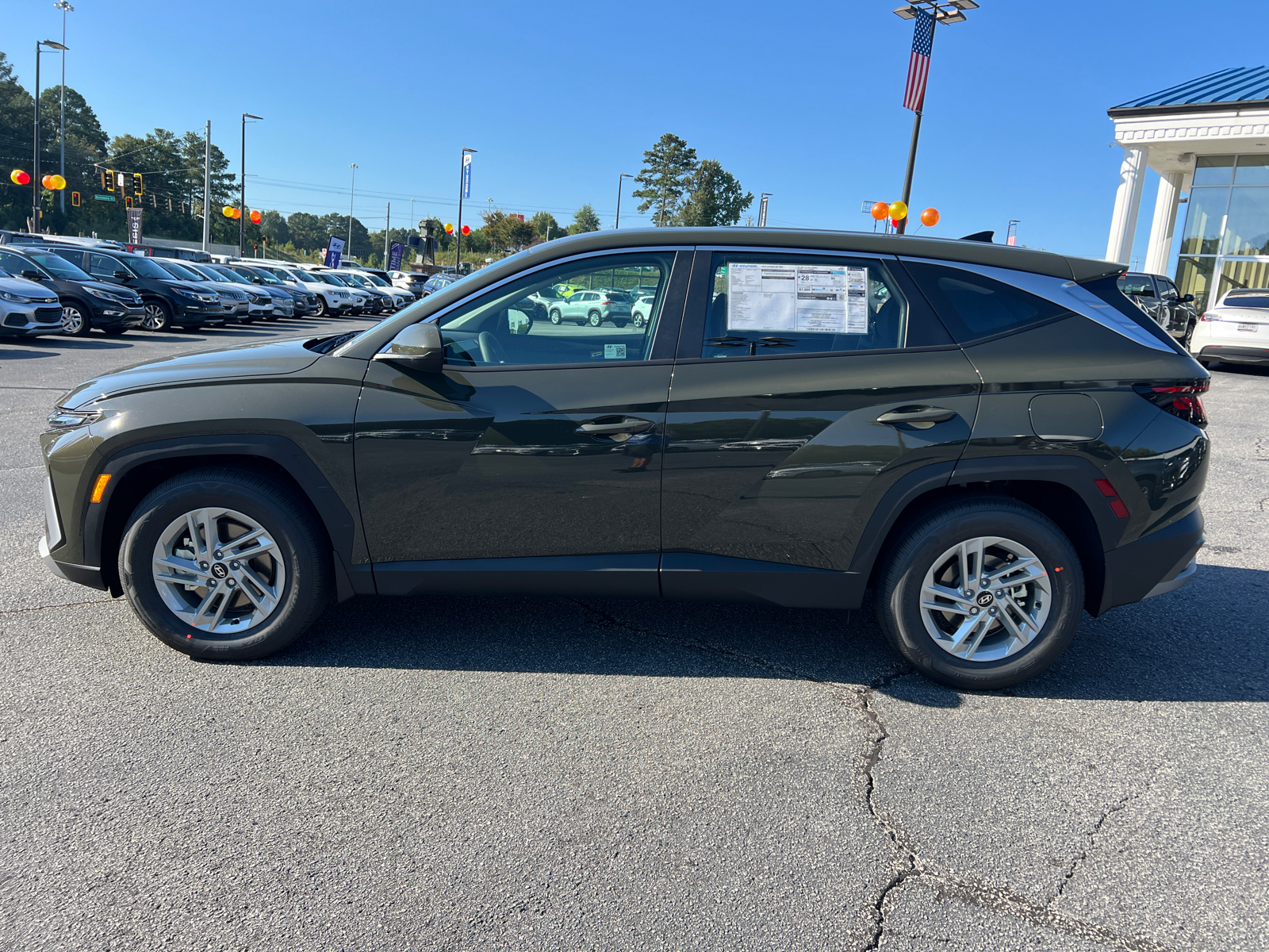 2025 Hyundai Tucson SE 8