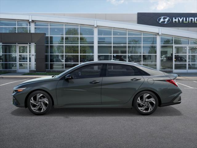 2025 Hyundai Elantra SEL 3