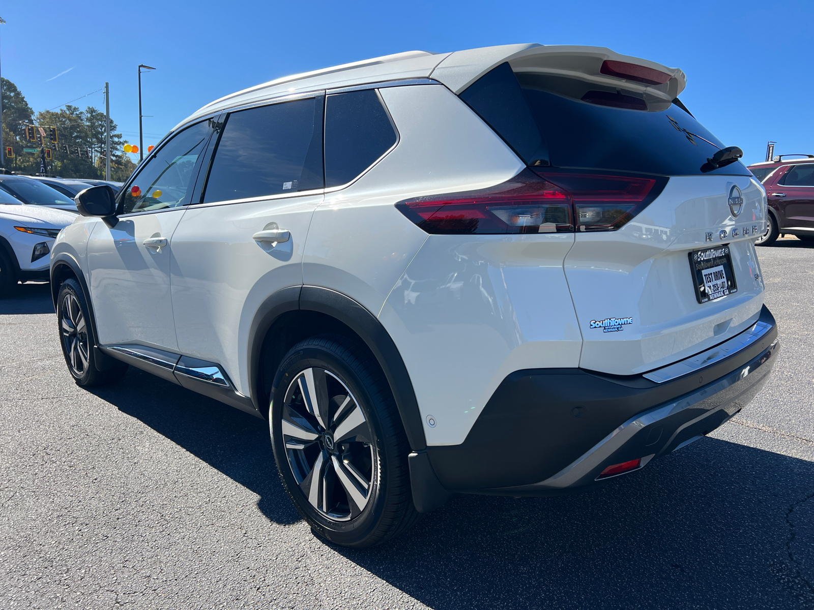 2023 Nissan Rogue SL 7