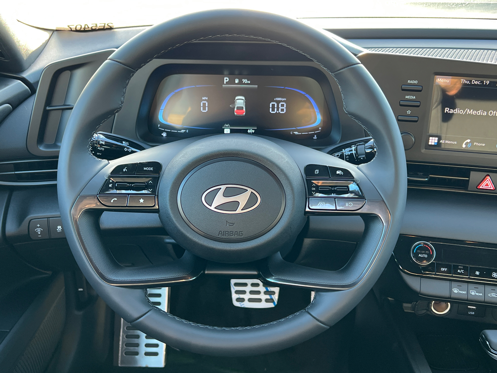 2025 Hyundai Elantra SEL 23