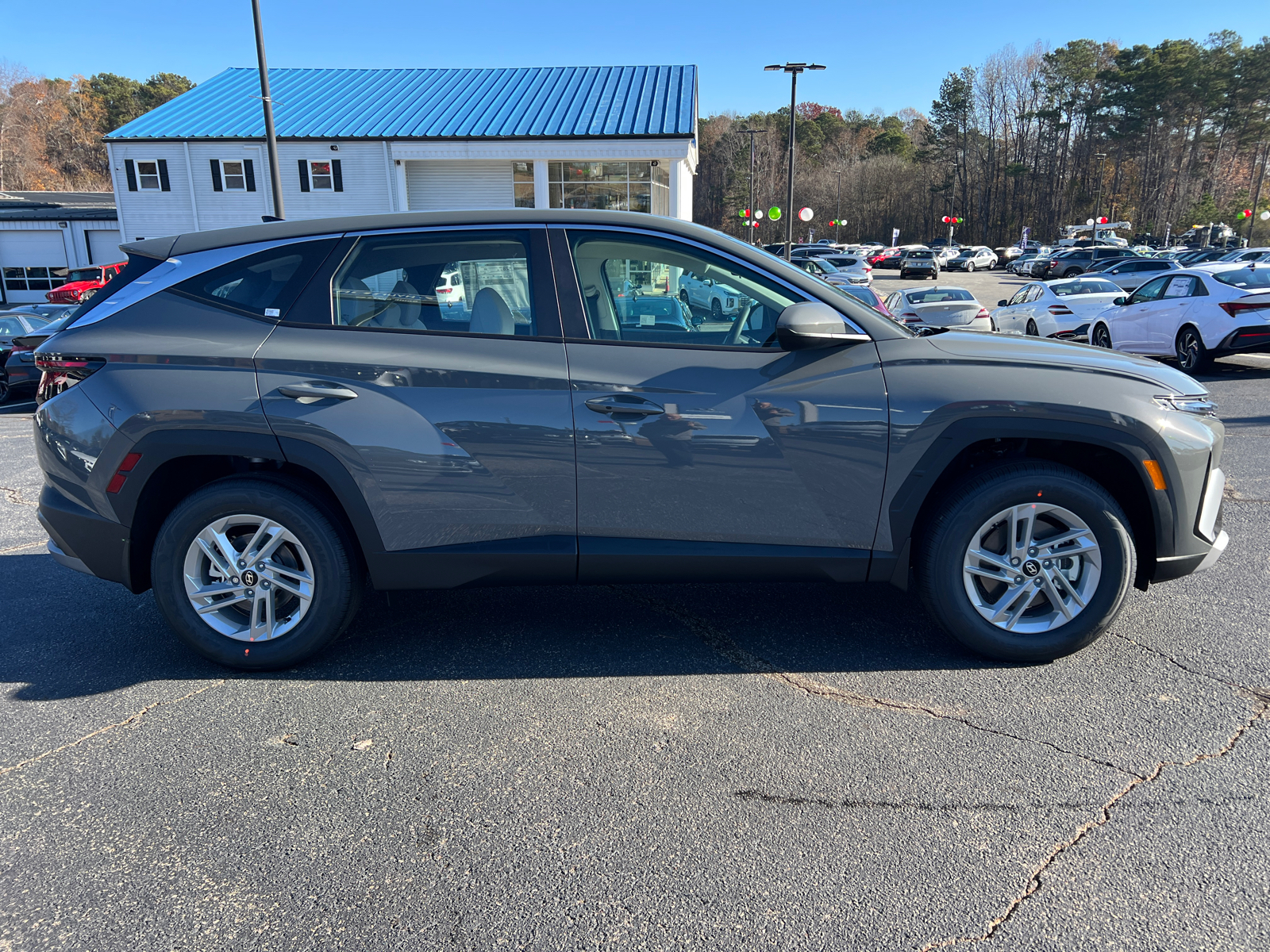 2025 Hyundai Tucson SE 4