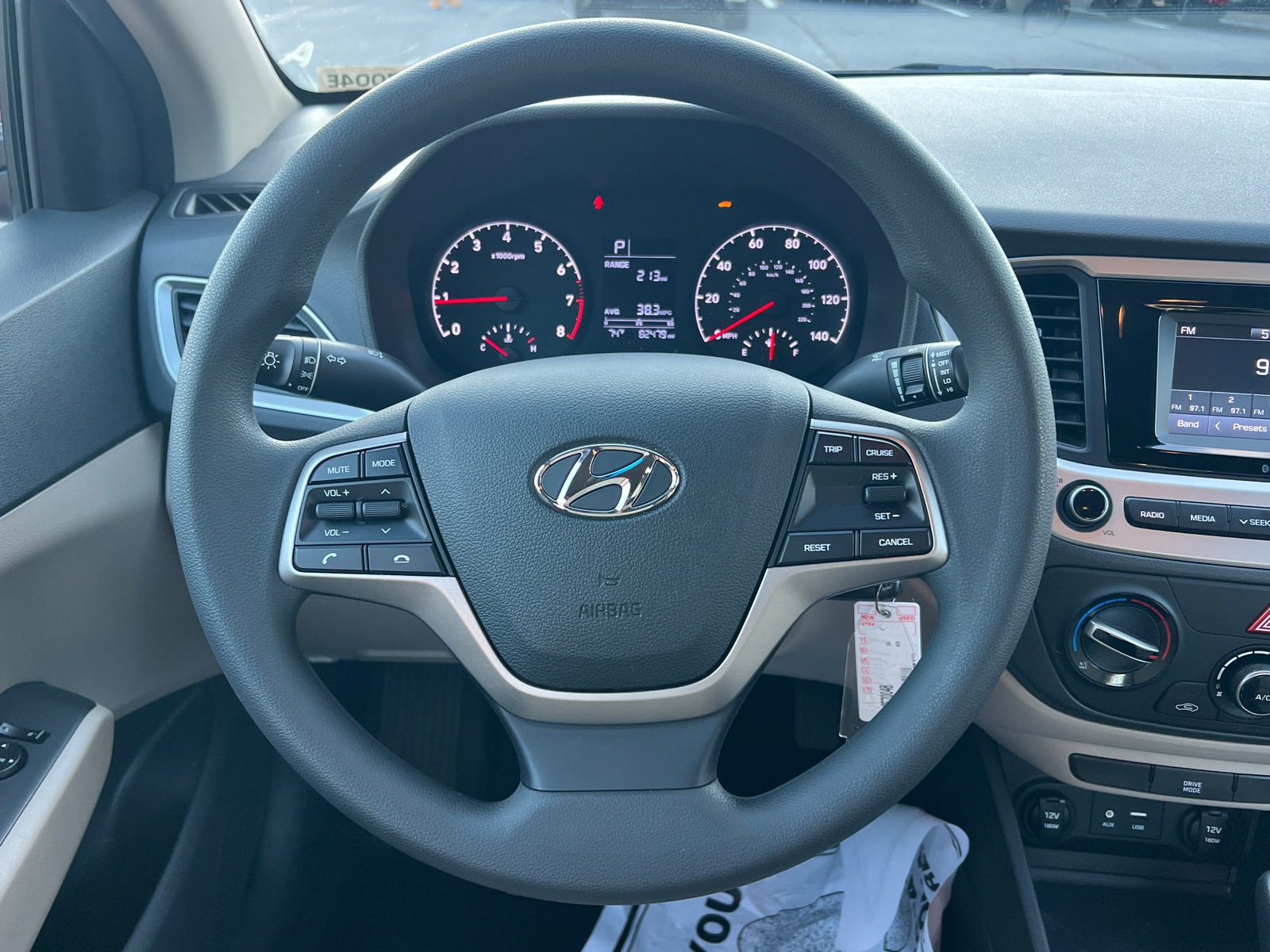 2021 Hyundai Accent SE 23