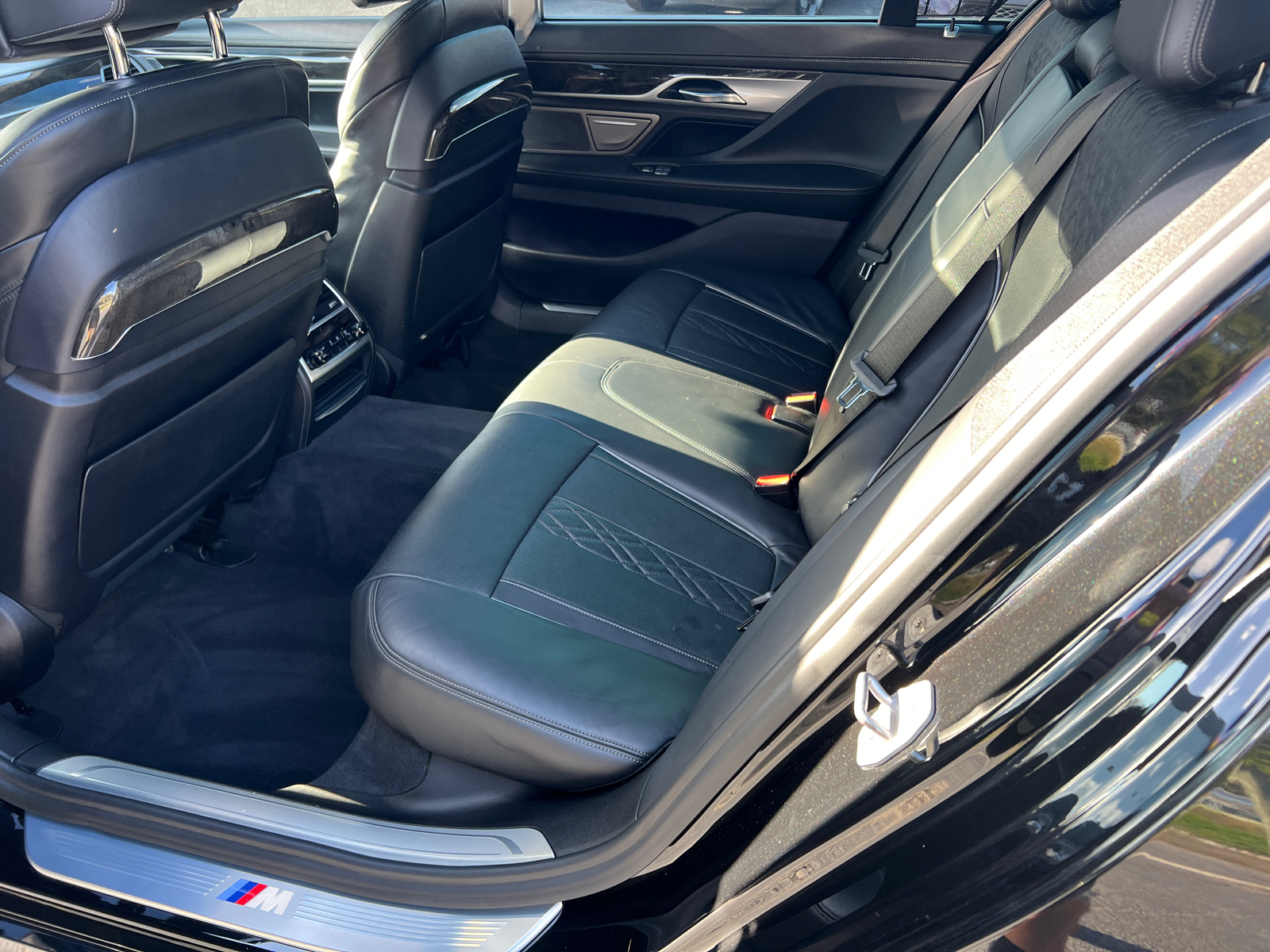 2018 BMW 7 Series 750i 21