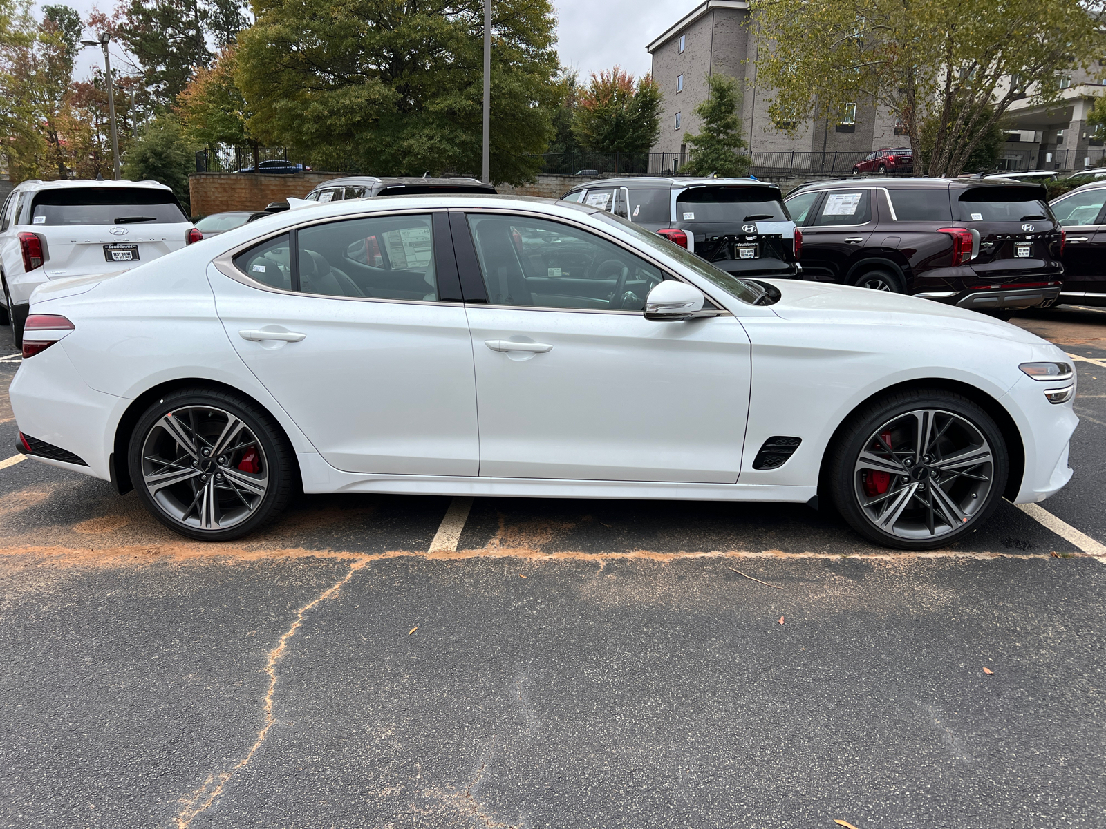 2025 Genesis G70 2.5T 4