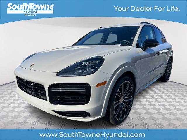 2021 Porsche Cayenne Turbo 1