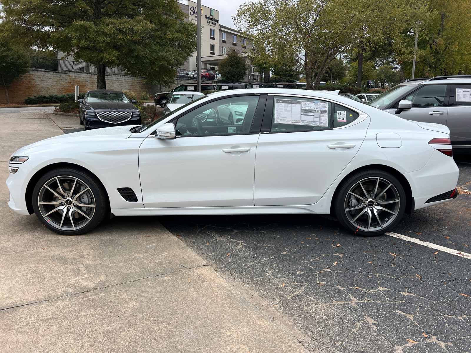 2025 Genesis G70 2.5T 8