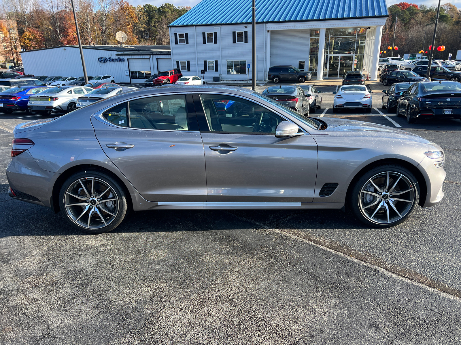 2025 Genesis G70 2.5T 4