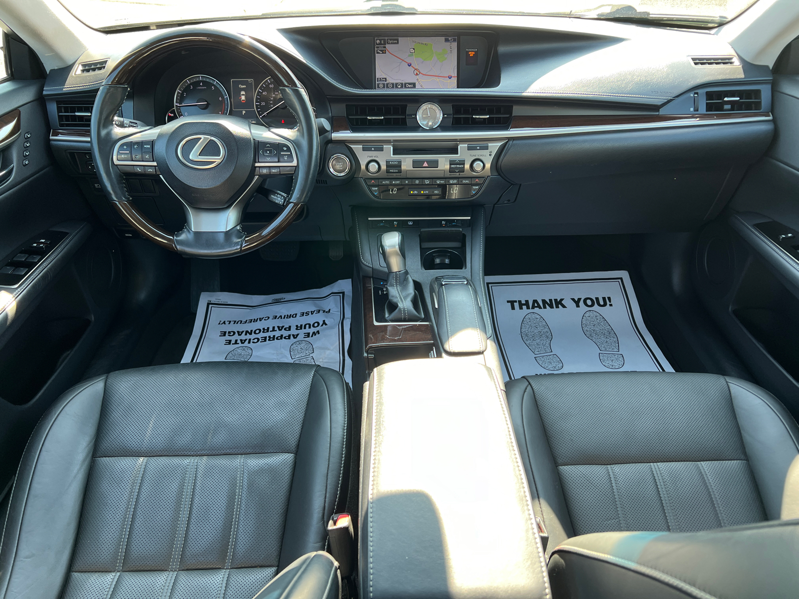 2016 Lexus ES 350 23