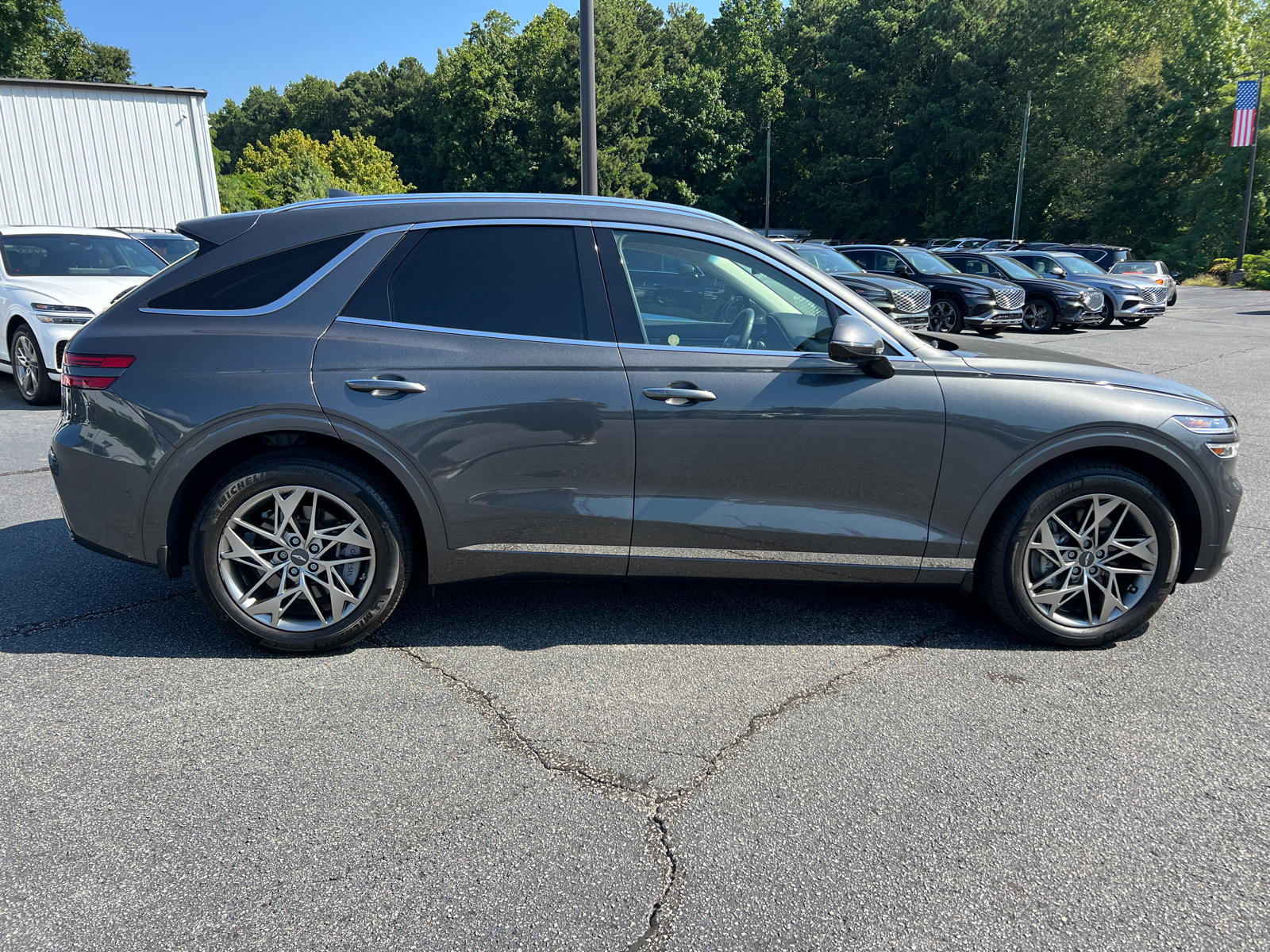 2023 Genesis GV70 2.5T Standard 4