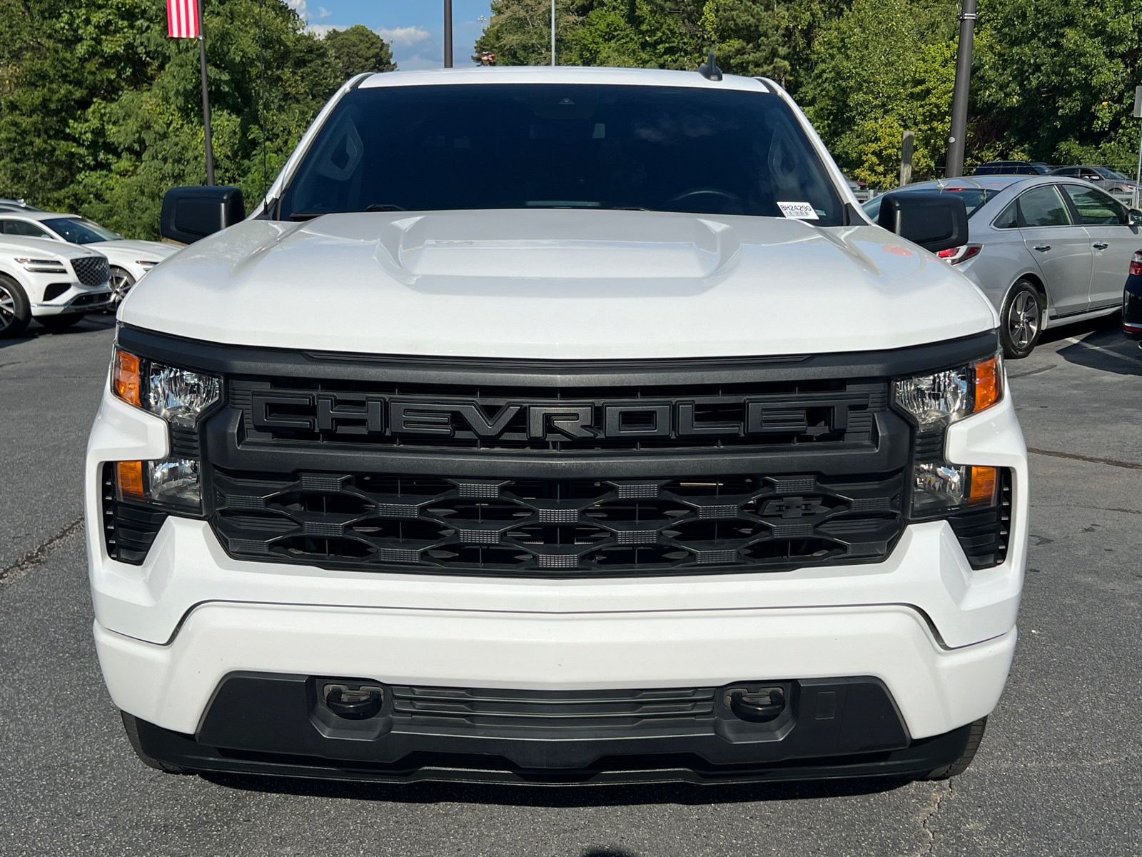 2022 Chevrolet Silverado 1500 Custom 2