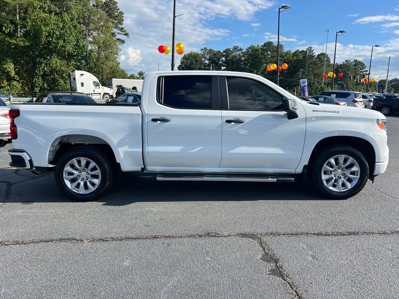 2022 Chevrolet Silverado 1500 Custom 4