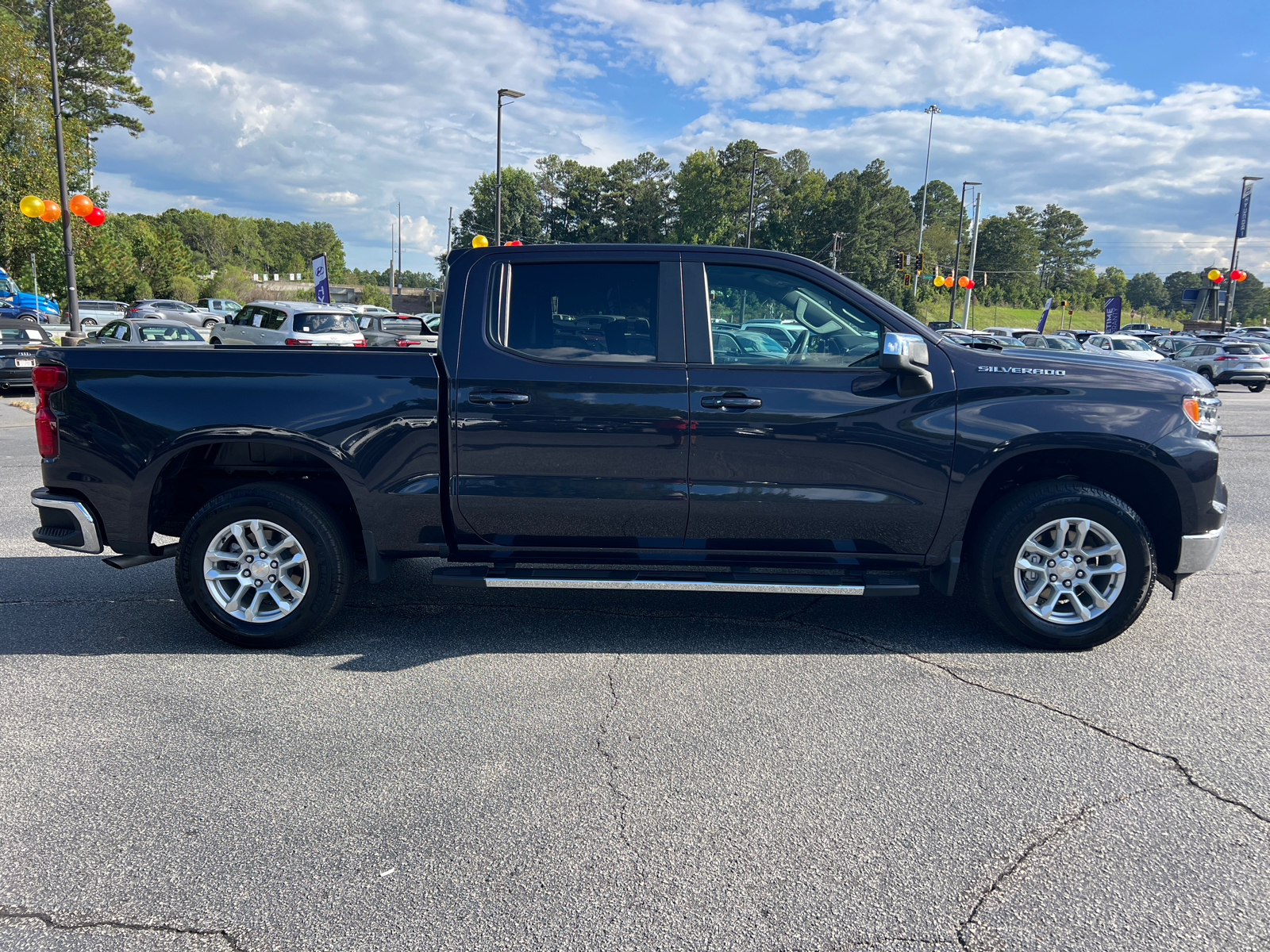 2023 Chevrolet Silverado 1500 LT 4