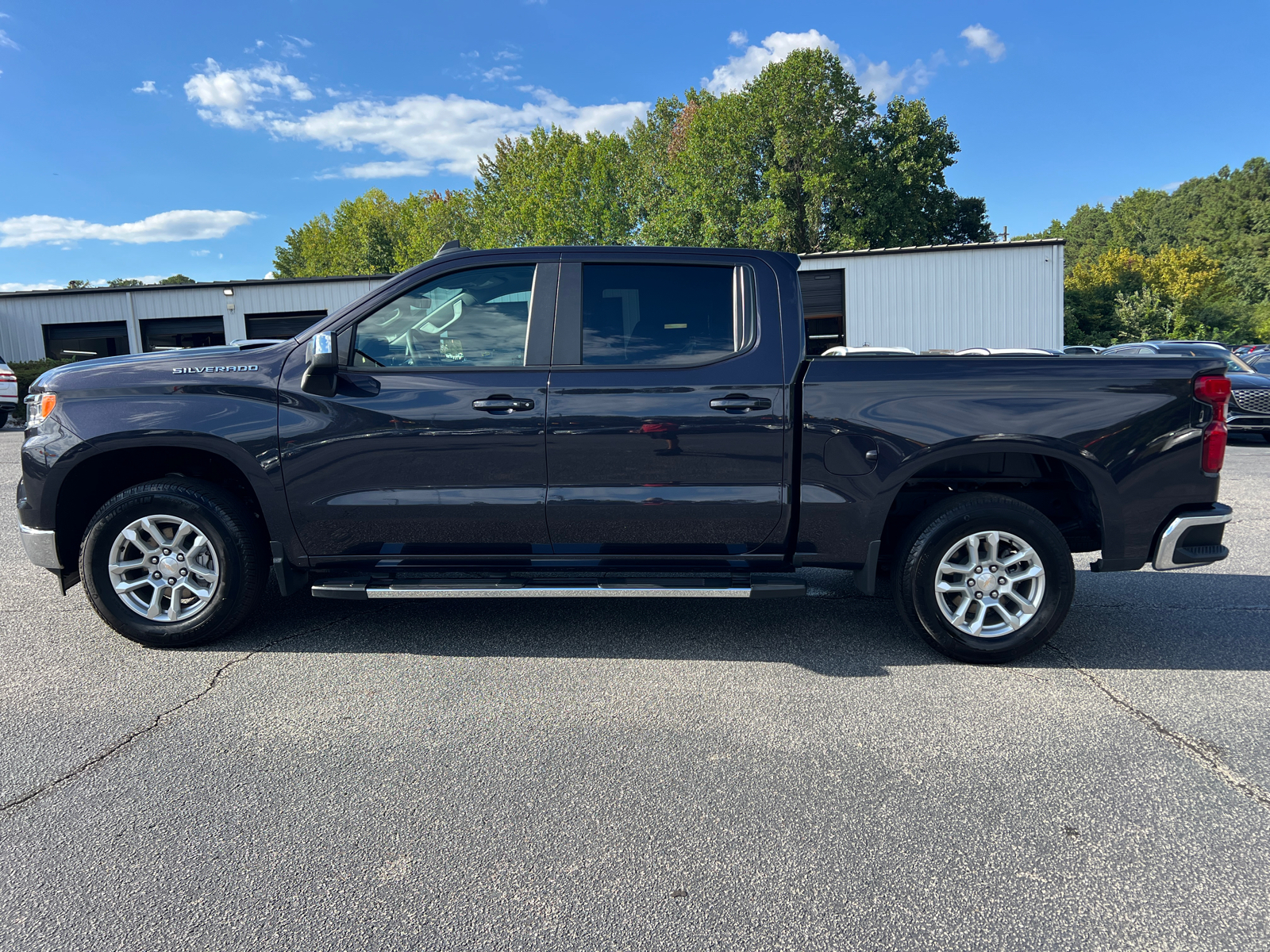 2023 Chevrolet Silverado 1500 LT 8