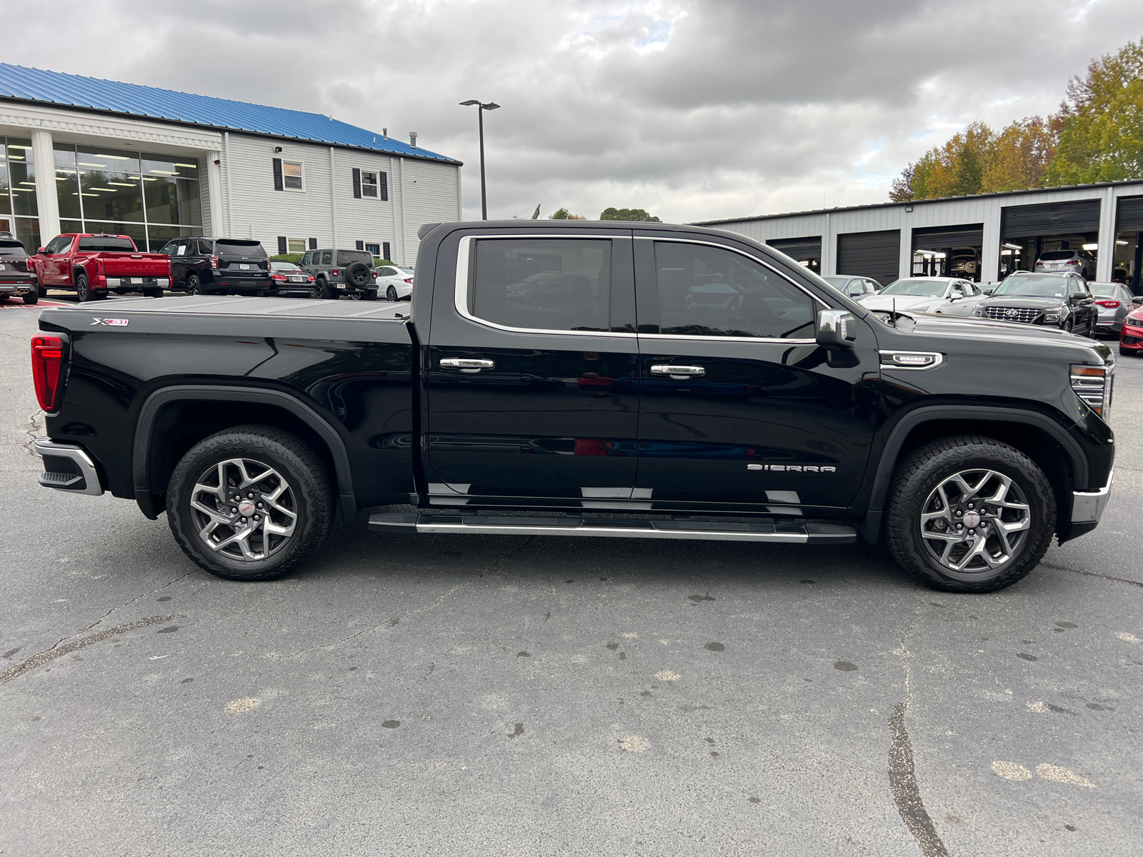 2022 GMC Sierra 1500 SLT 4