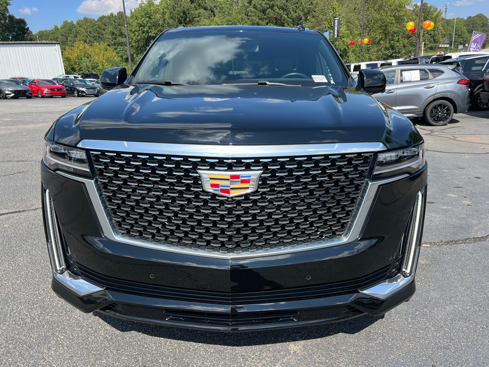 2022 Cadillac Escalade Luxury 2