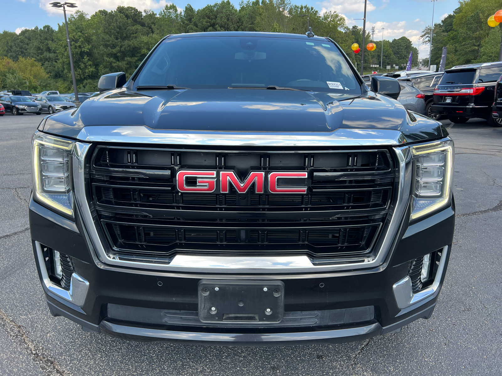 2022 GMC Yukon SLE 2