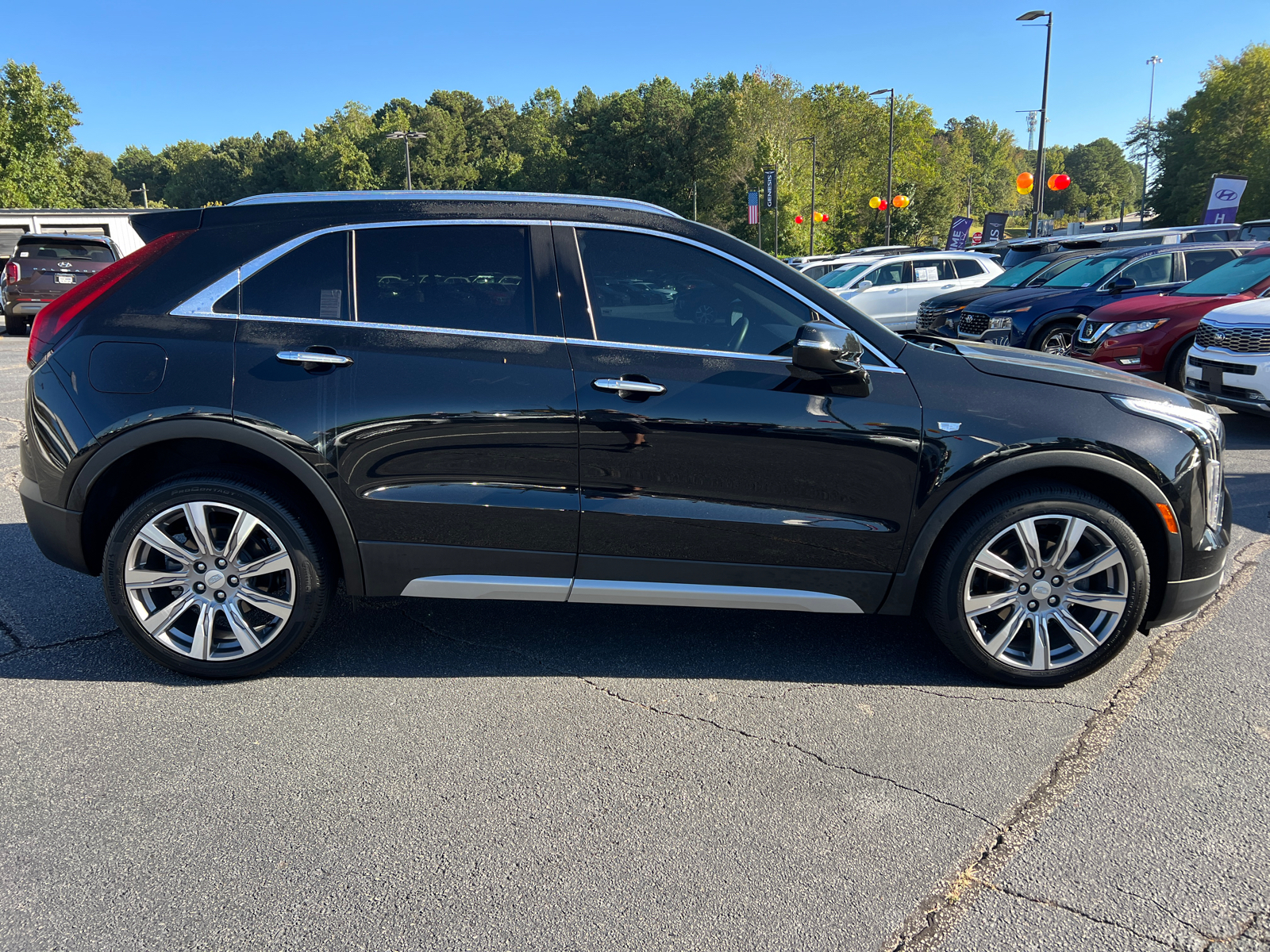 2023 Cadillac XT4 Premium Luxury 4