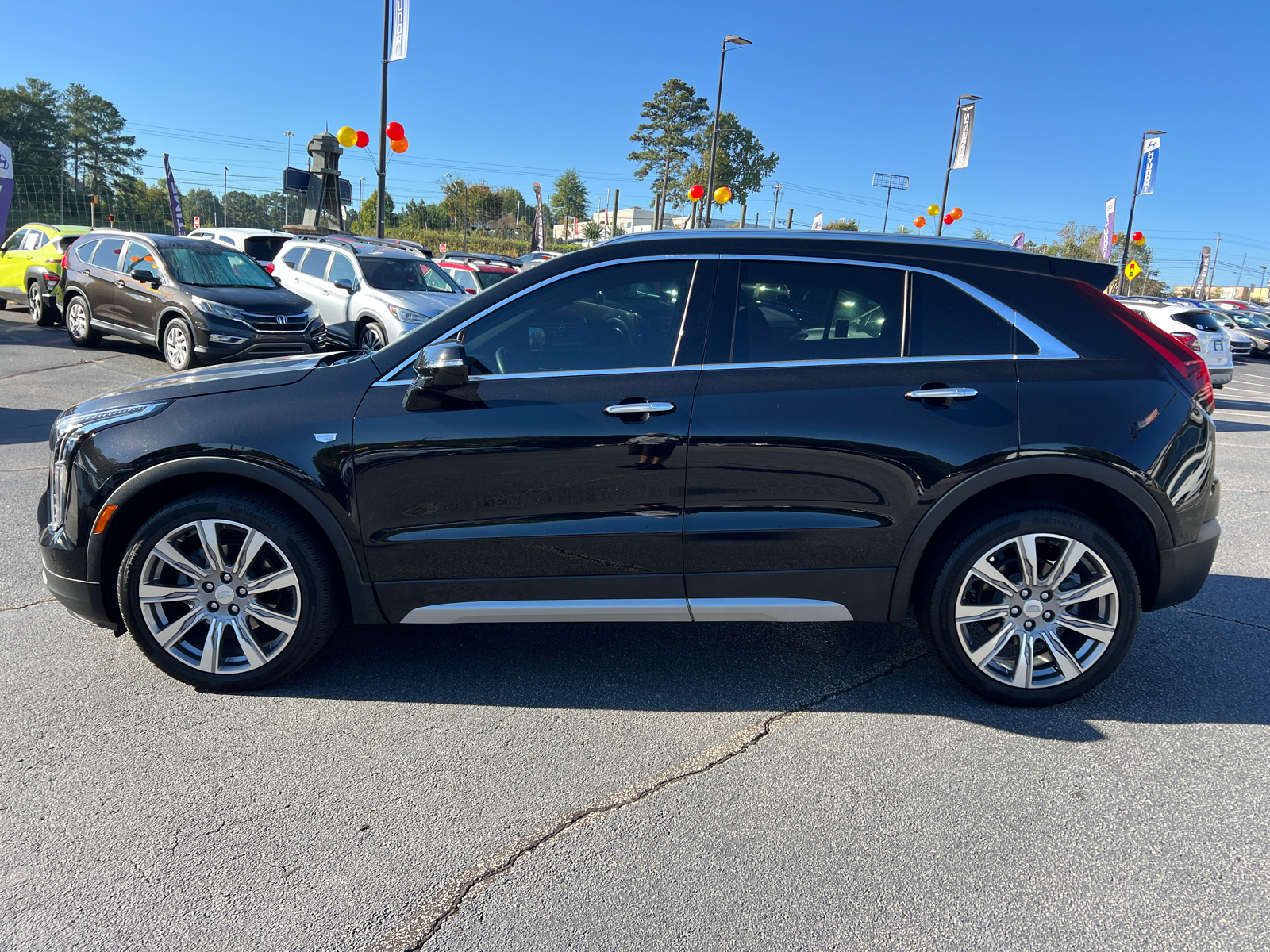 2023 Cadillac XT4 Premium Luxury 8