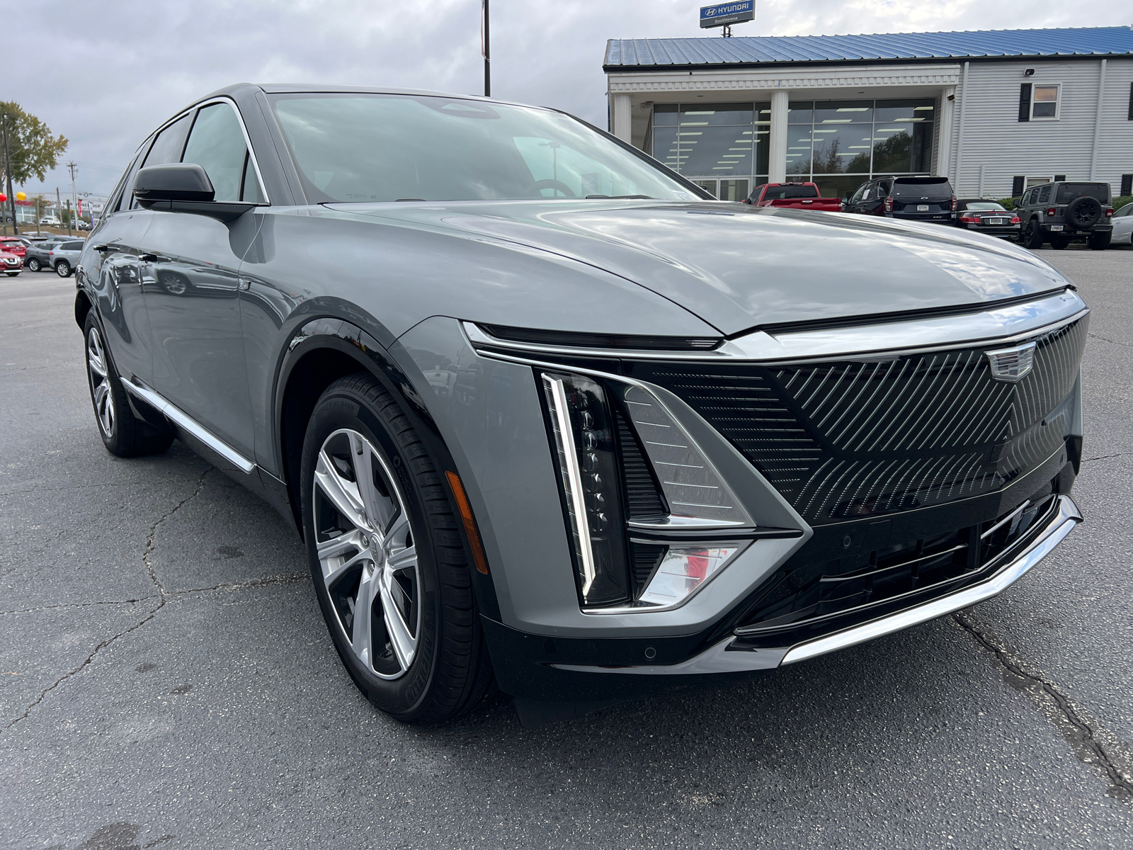 2024 Cadillac LYRIQ Tech 3