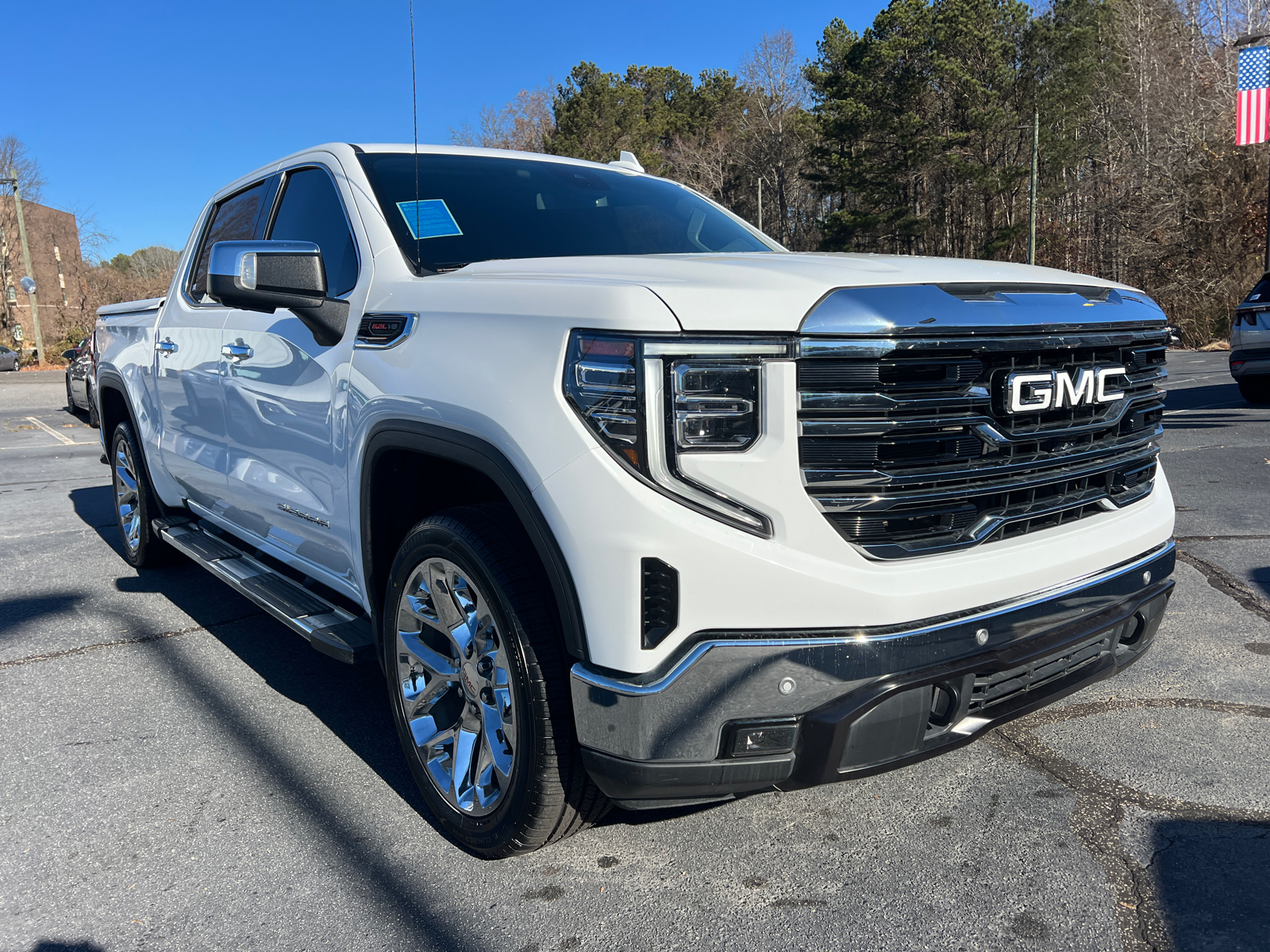 2022 GMC Sierra 1500 SLT 3