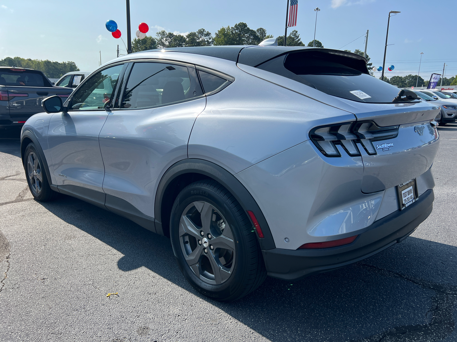 2022 Ford Mustang Mach-E Select 7