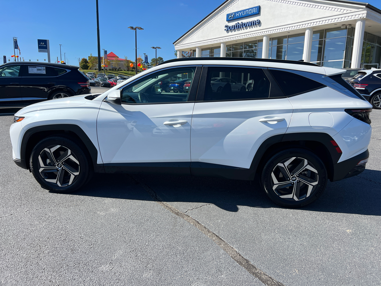 2023 Hyundai Tucson Hybrid SEL Convenience 8