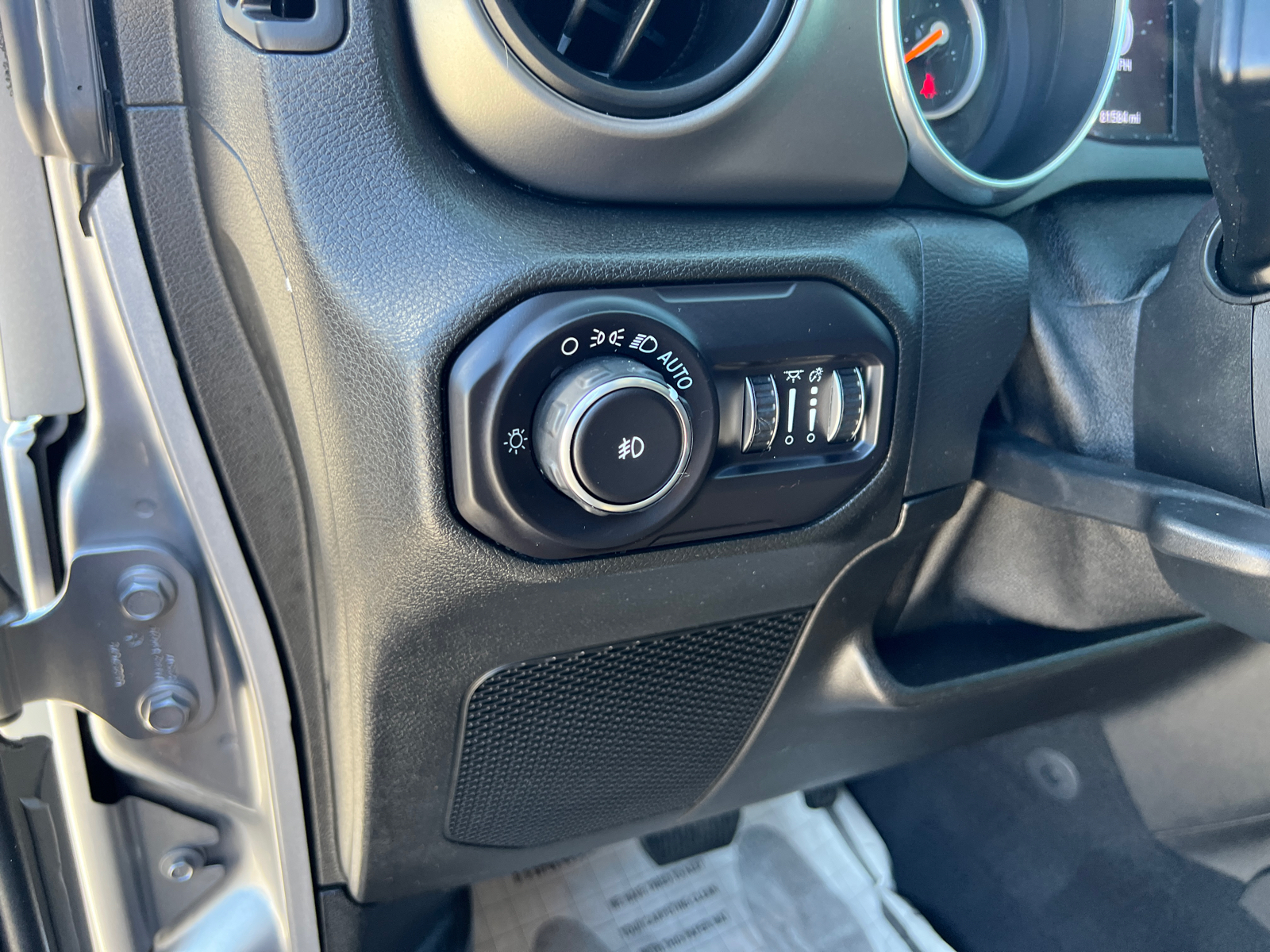 2018 Jeep Wrangler Unlimited Sport S 18