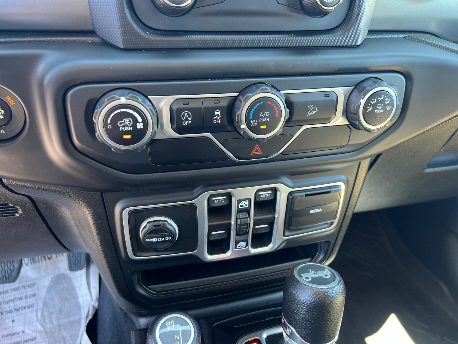 2018 Jeep Wrangler Unlimited Sport S 25