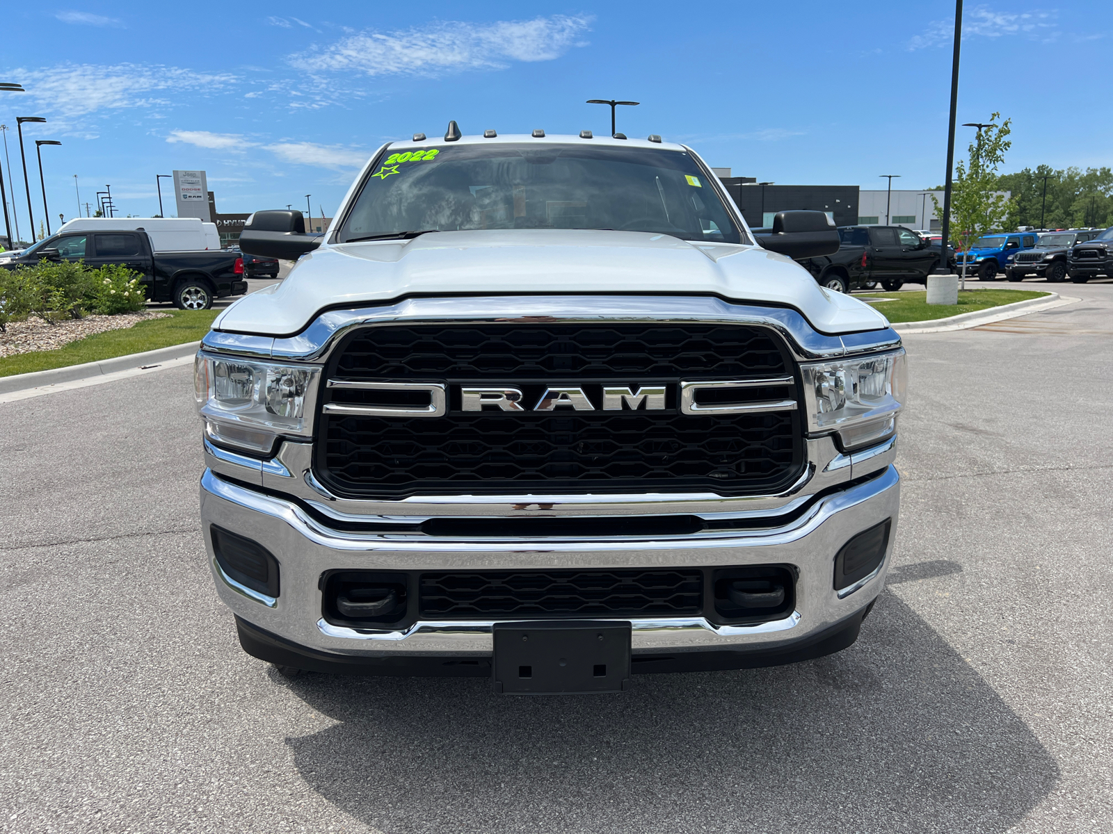 2022 Ram 3500 Tradesman 4x4 Crew Cab 8 Box 3