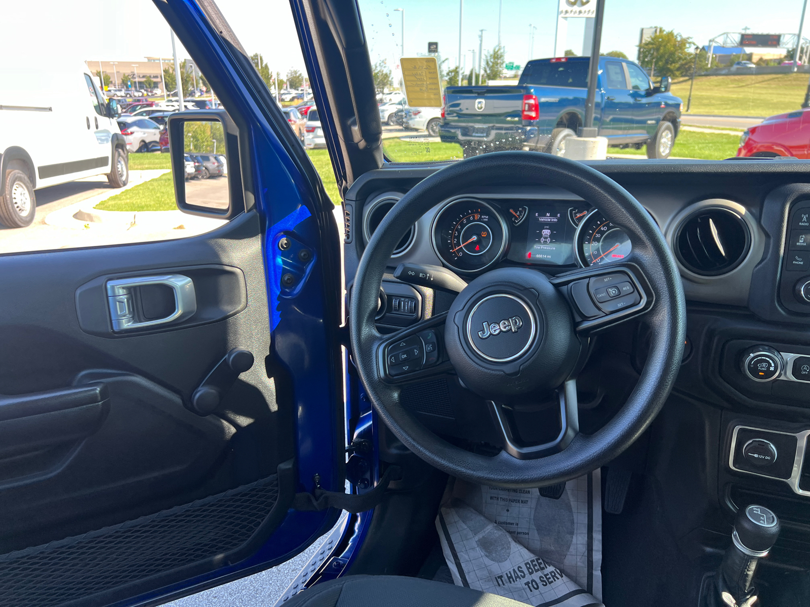 2020 Jeep Wrangler Unlimited Sport 12