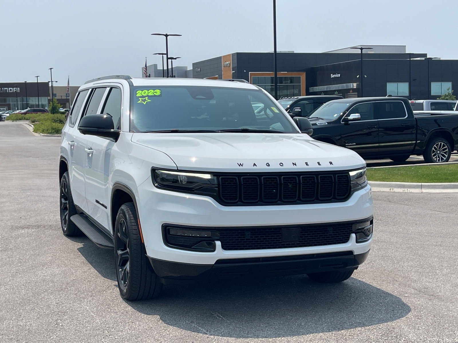 2023 Jeep Wagoneer Series II Carbide 2