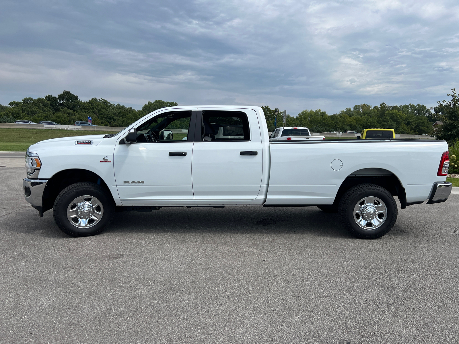 2022 Ram 3500 Big Horn 4x4 Crew Cab 8 Box 5